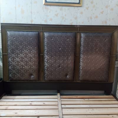 KING BED WITH 2 SIDE TABLES, BEST CONDITION