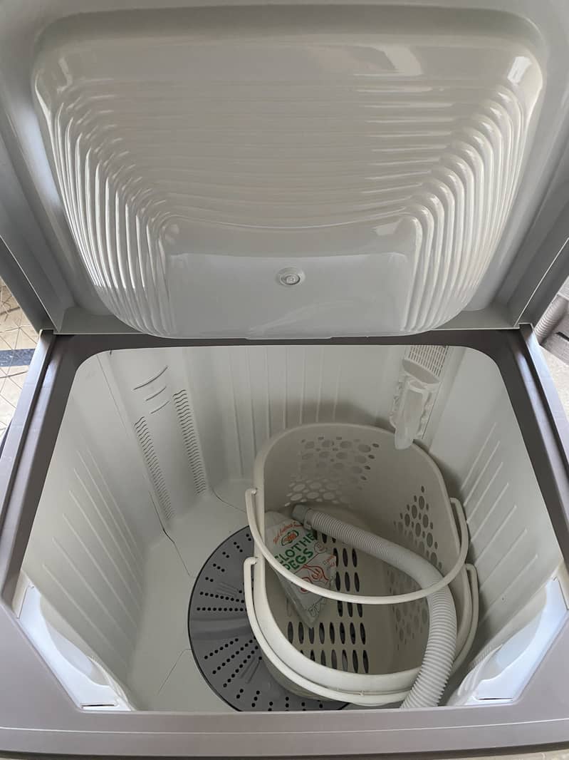 Machine & Dryer 1