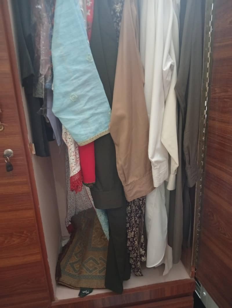 wardrobe 3