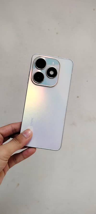 Tecno Spark 20