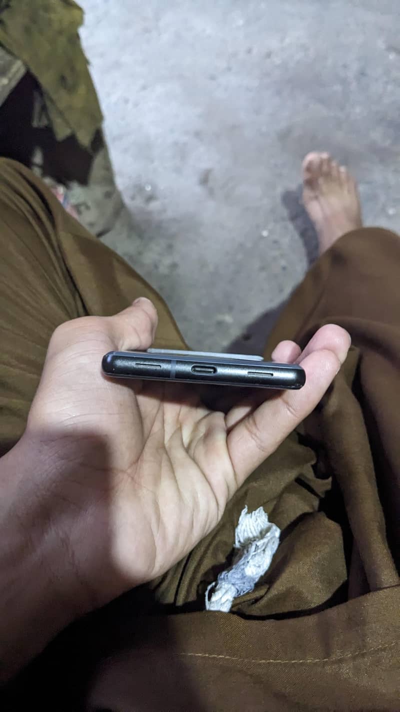 Google Pixel 6a 1