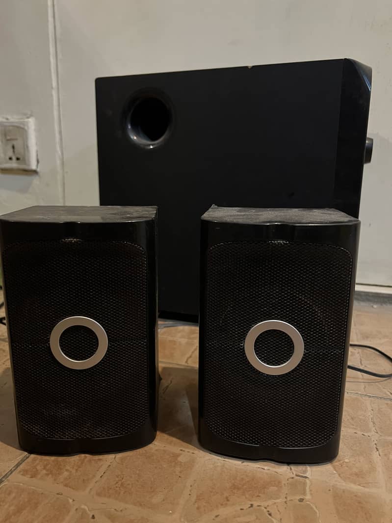 Rainbow Speaker 0