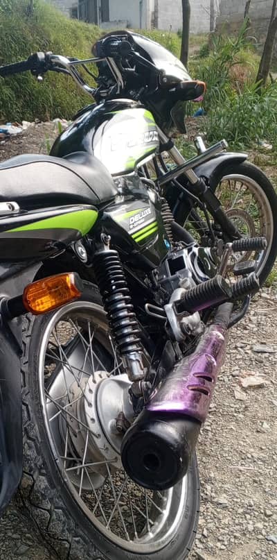 Honda deluxe 2017 model
