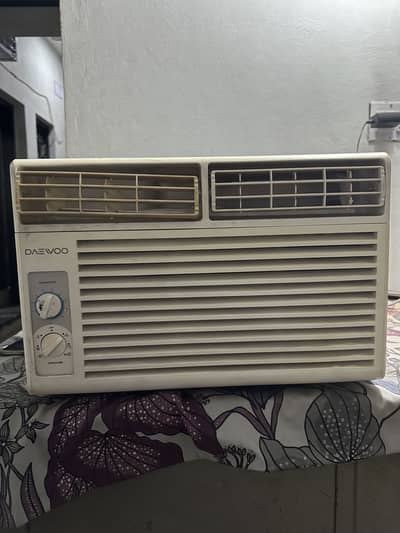 Daewoo window AC