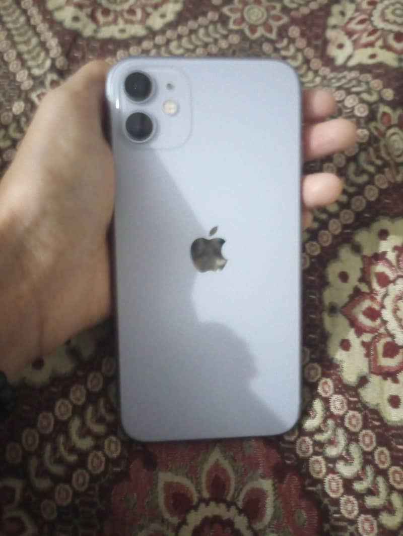 Apple iPhone 11 3