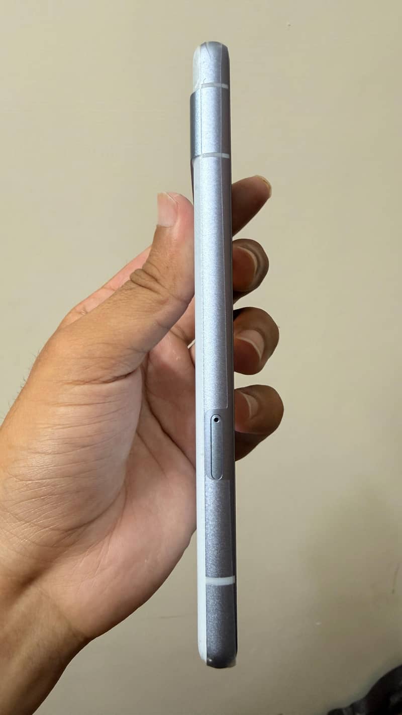 Google Pixel 7a 3