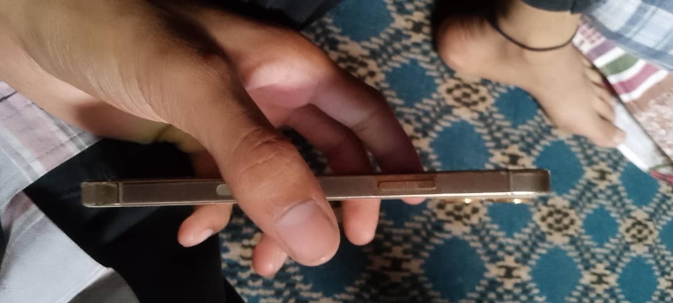iphone 12pro 2