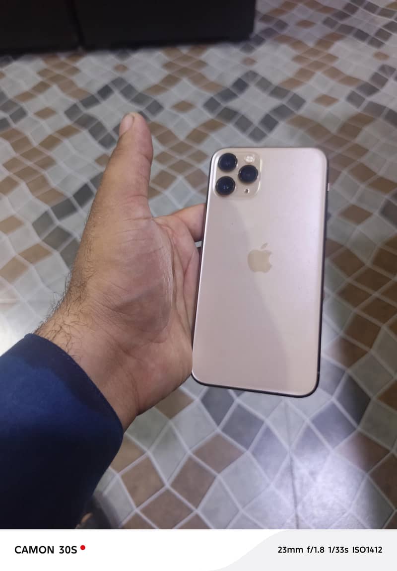 Apple iPhone 11 Pro 1