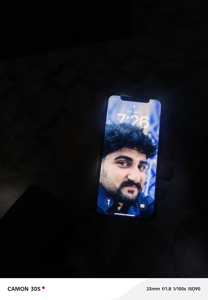 Apple iPhone 11 Pro 7