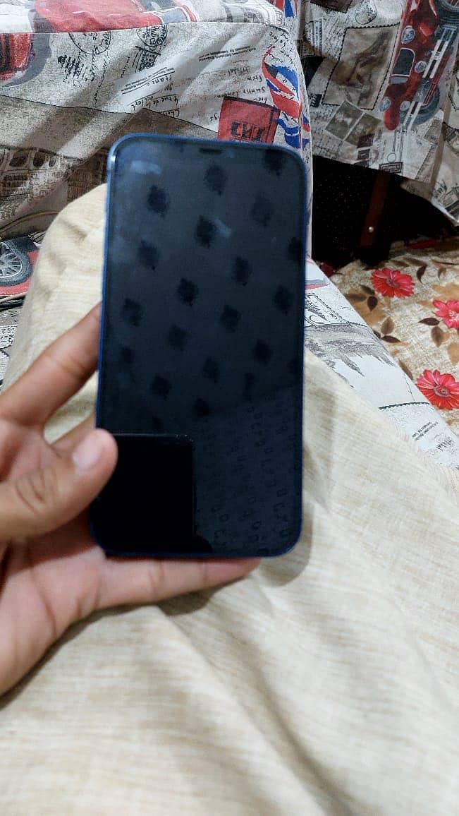 iphone 12 4