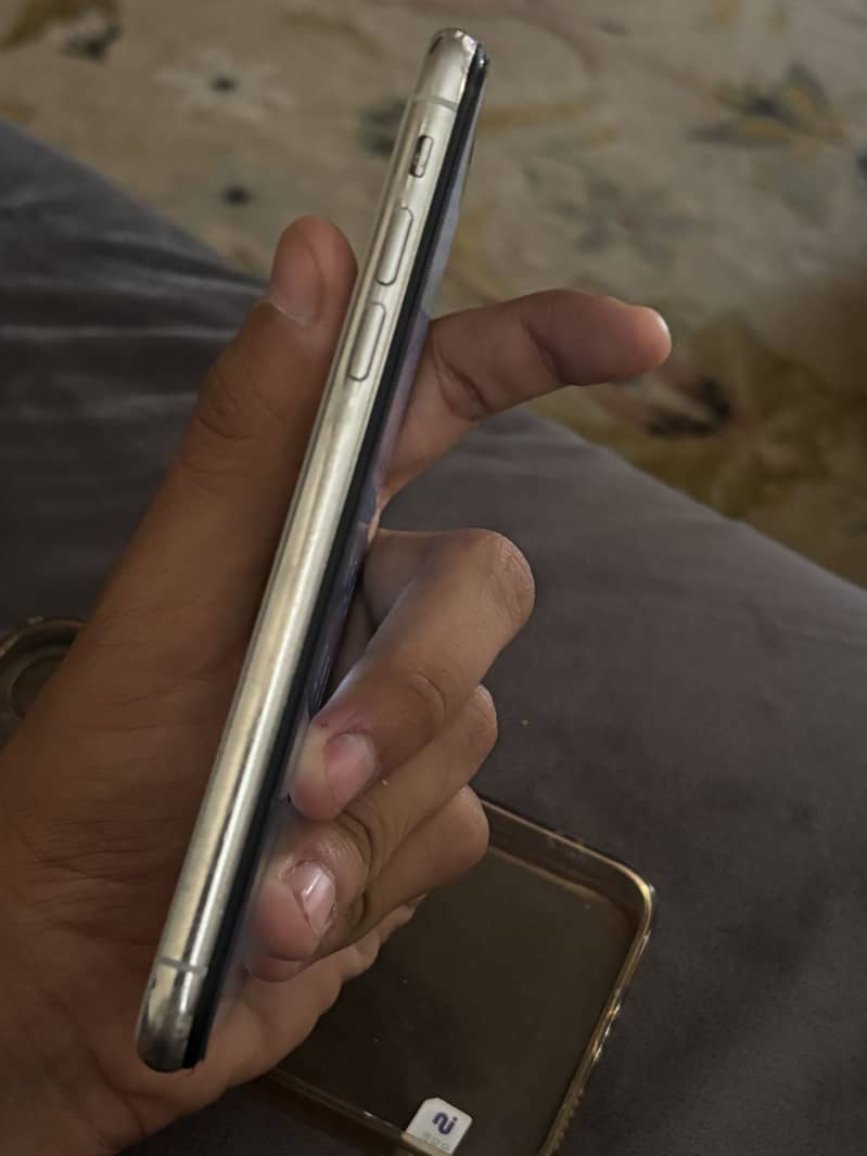 Apple iPhone X 2