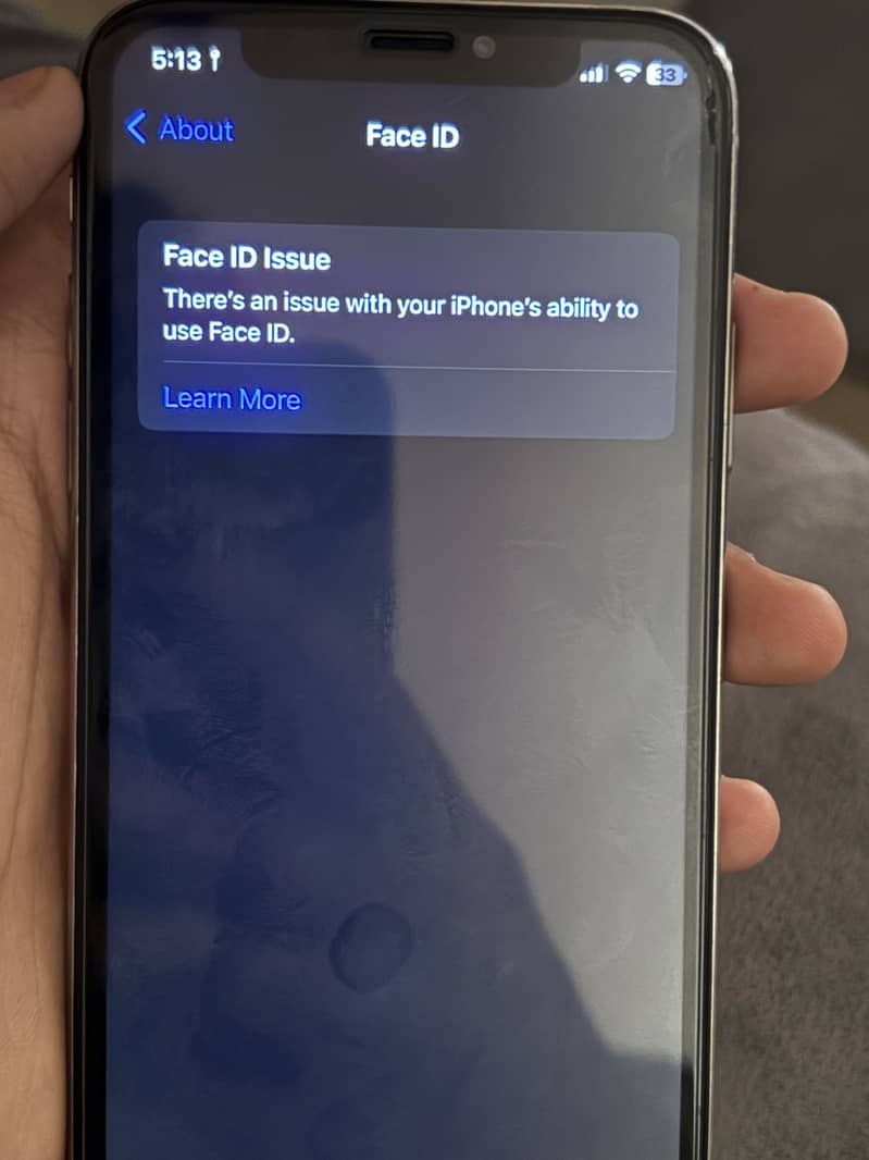 Apple iPhone X 4
