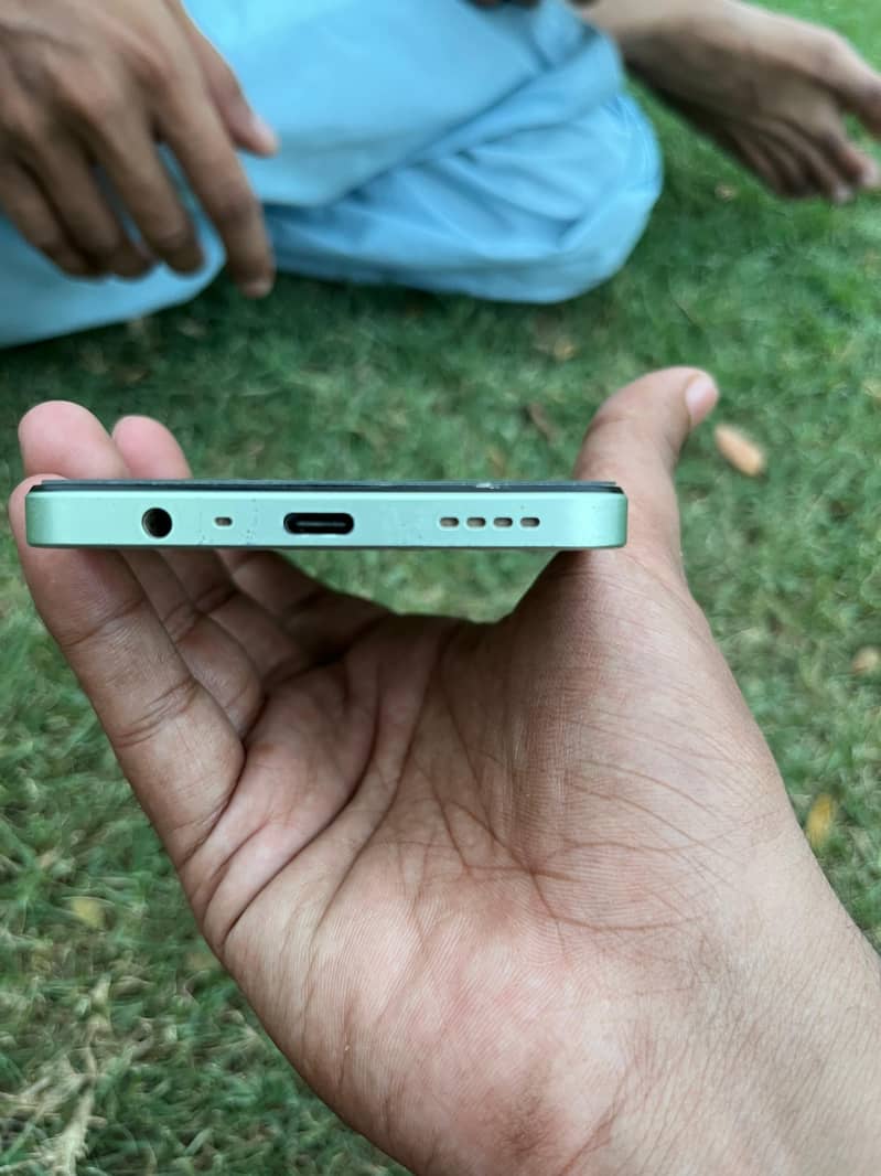 Realme C63 1