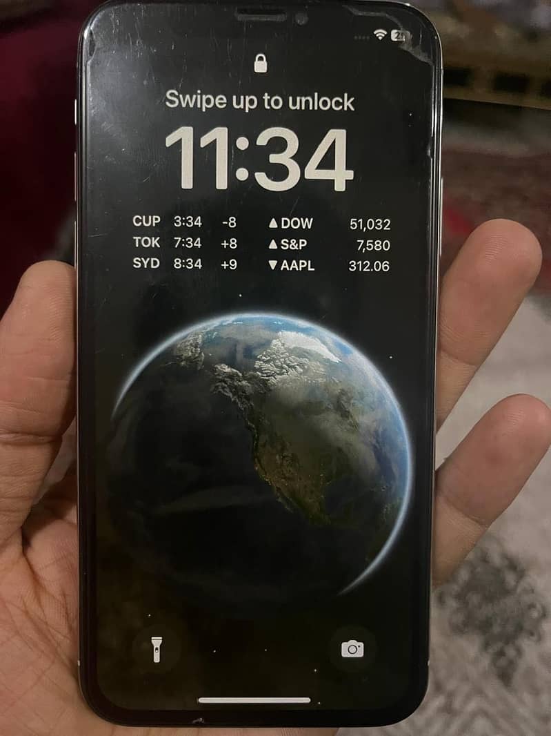 Apple iPhone X 3