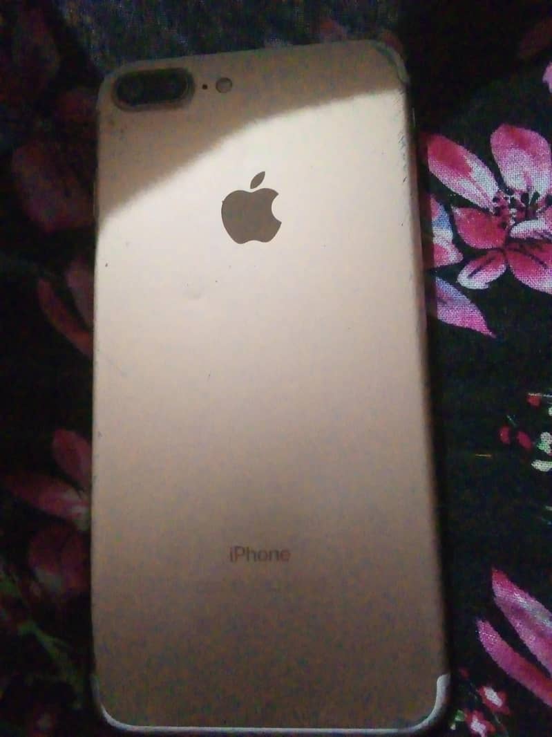 Apple iPhone 7 0