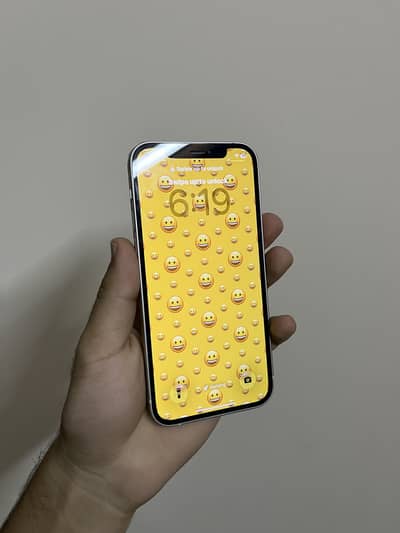 Apple iPhone 12