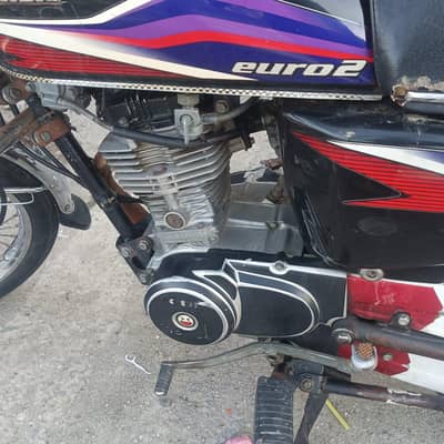 Honda 125 Black