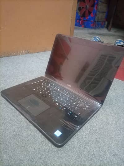 DeLL latitude/Core i5/7th Generation/8GB RAM/128GB SSD/For Salee