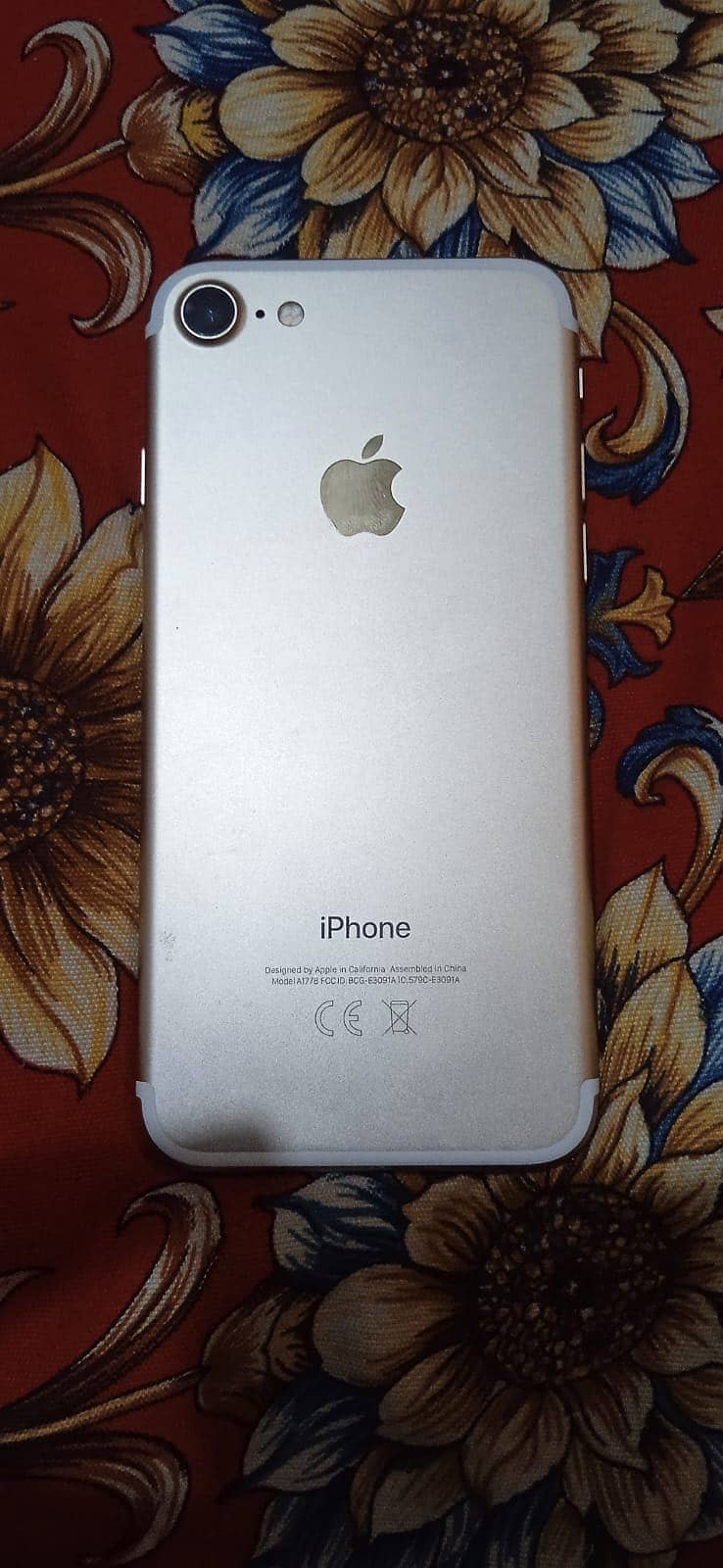 Apple iPhone 7 2