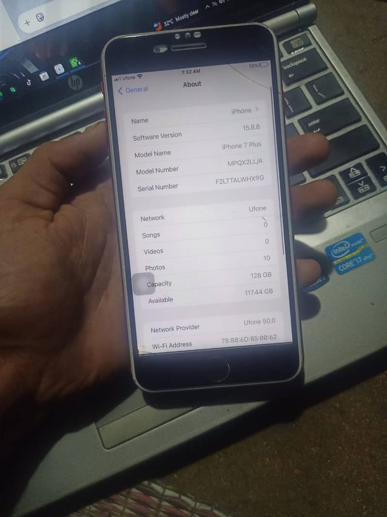 Apple iPhone 7 Plus 0