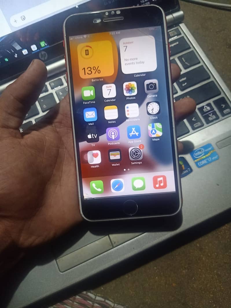 Apple iPhone 7 Plus 3