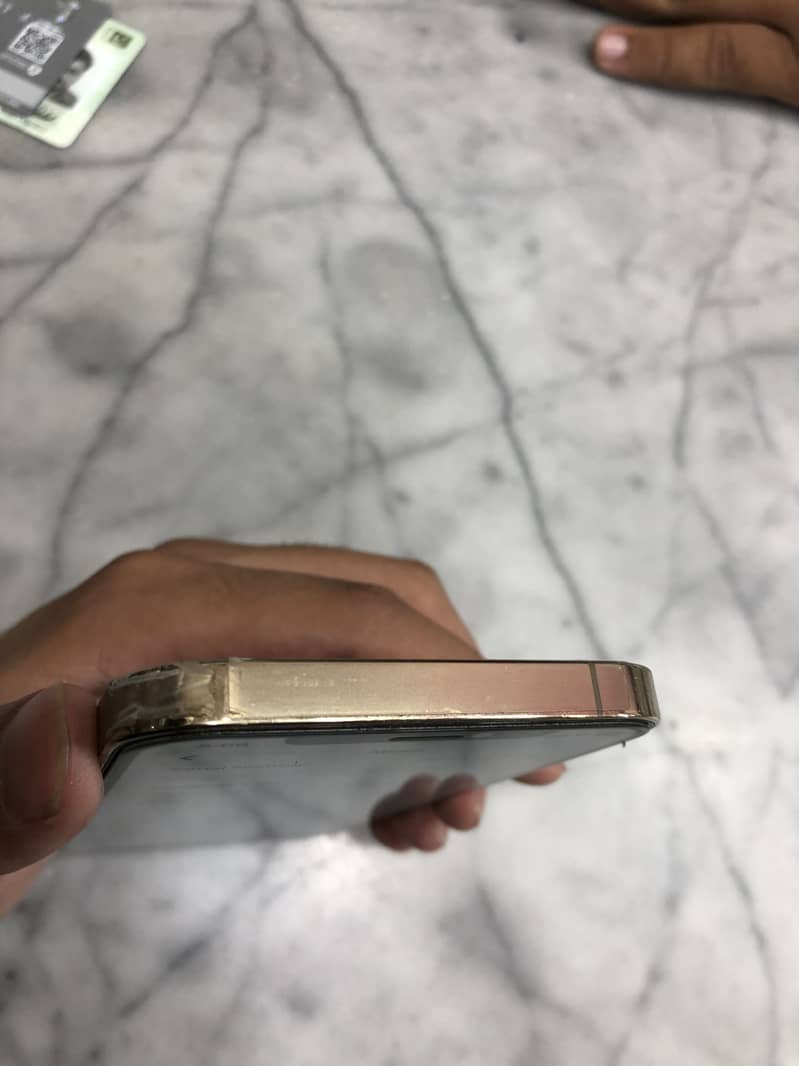 Iphone 12 pro 3