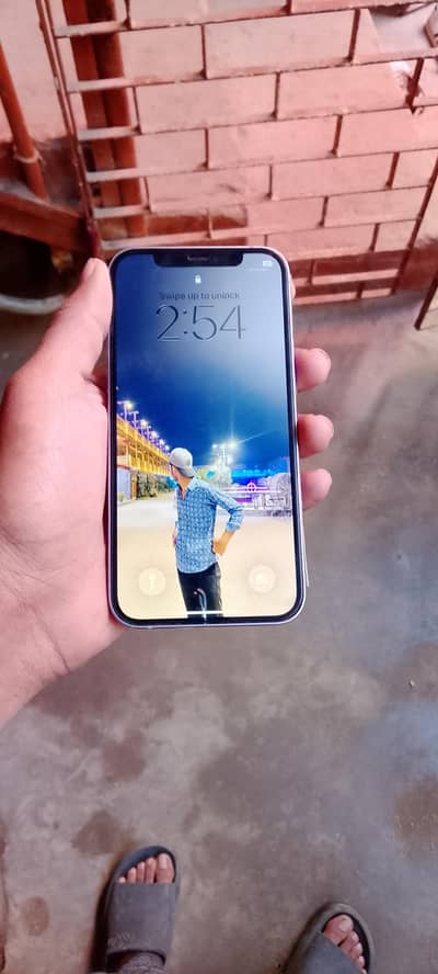 Apple iPhone 12