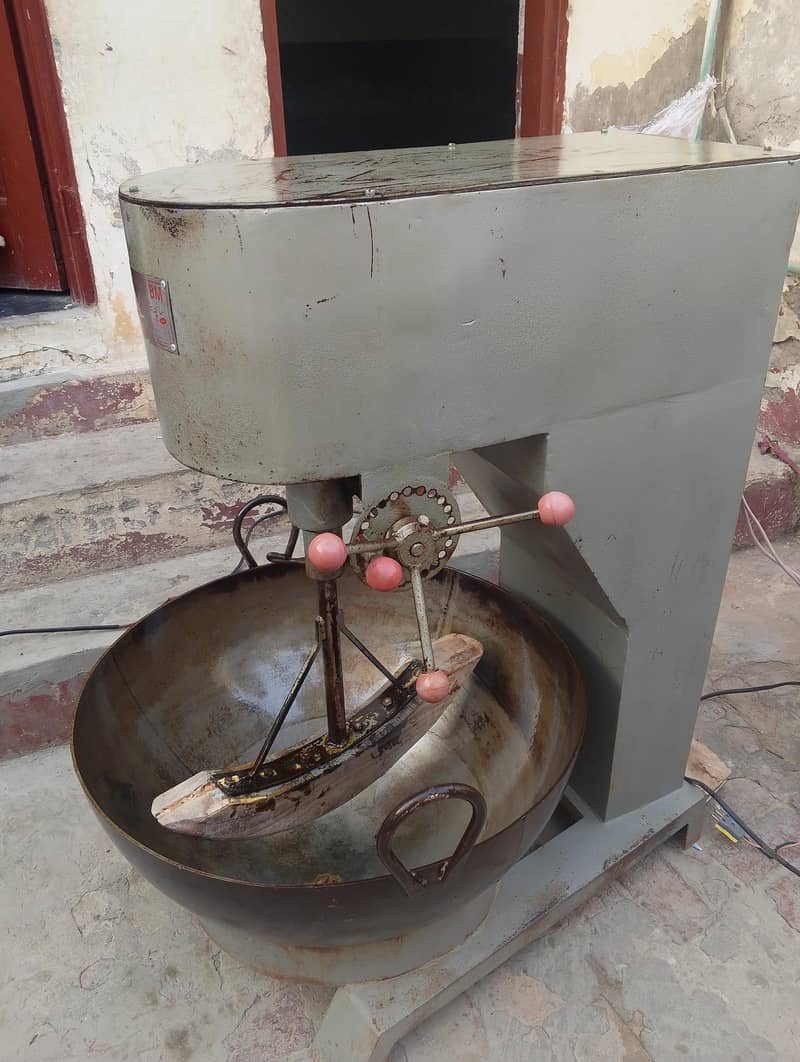 برفی رگڑائی والی مشین 1