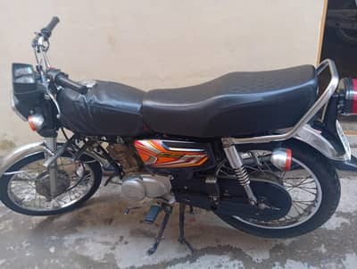 full genius engine total genuine not open any part of bike 10/10 genu