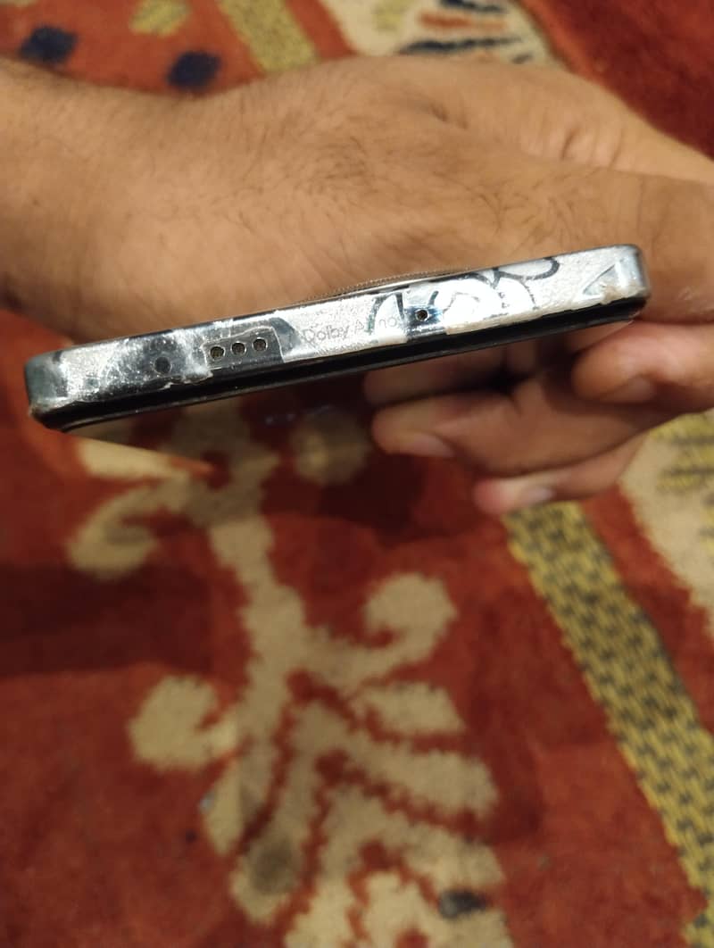 Tecno CAMON 30 1