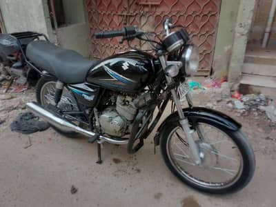 Suzuki GS 150 (2015) mint condition sound less engine