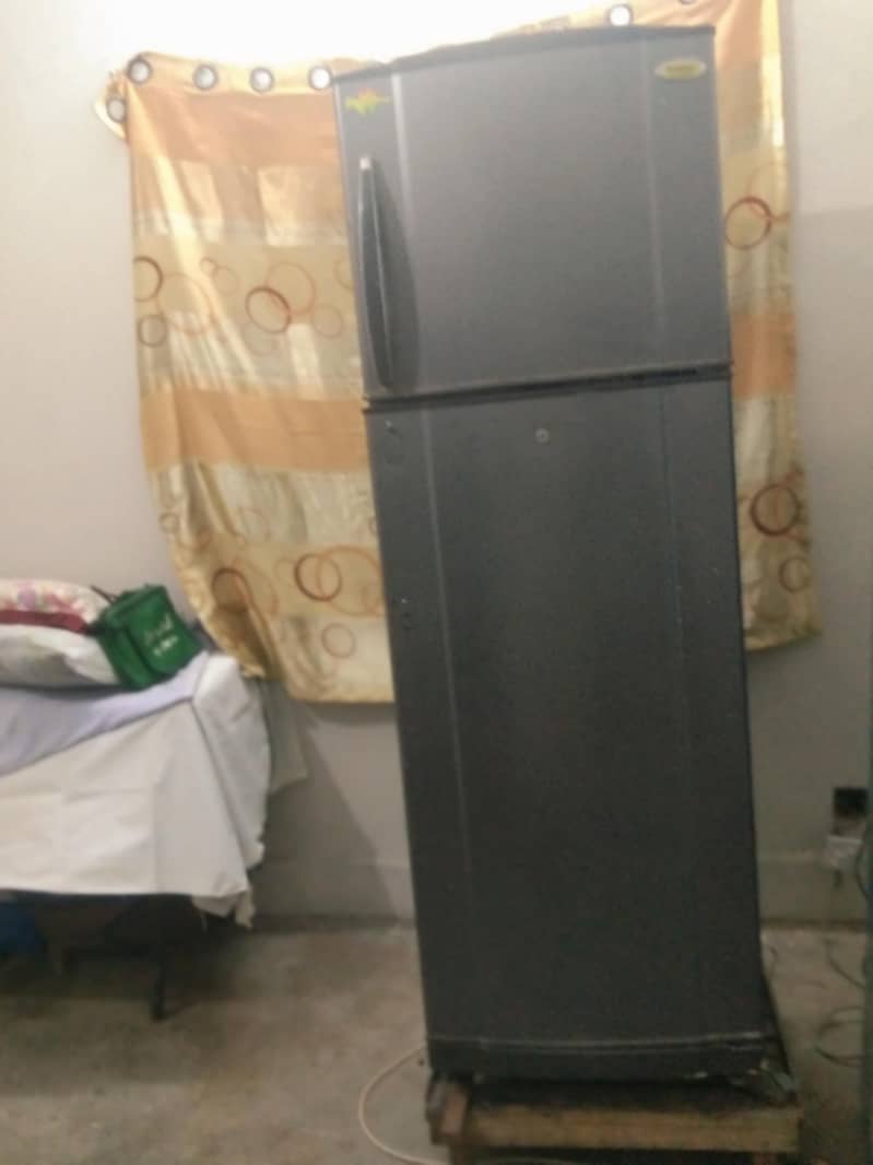 refrigerator 0