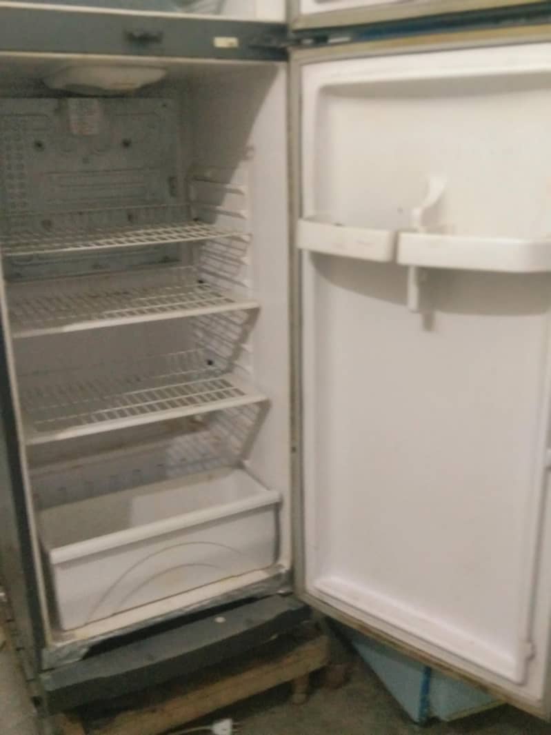 refrigerator 6