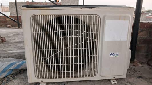 Gree AC INVERTER
