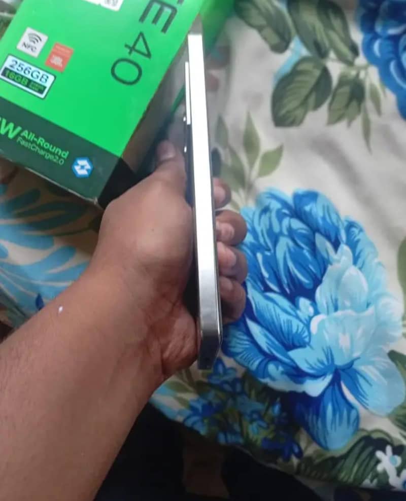 Infinix Note 40 2