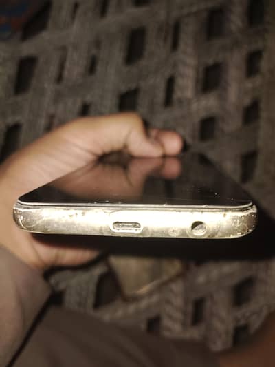 Samsung Mobile J6