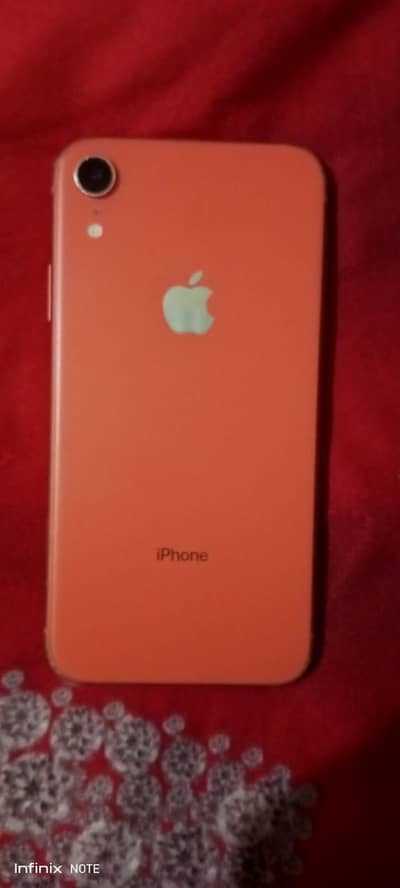 Apple iPhone XR