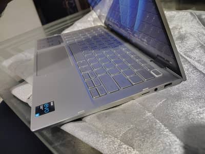 Dell touch 2 in 1 i5 11th generation 8/512