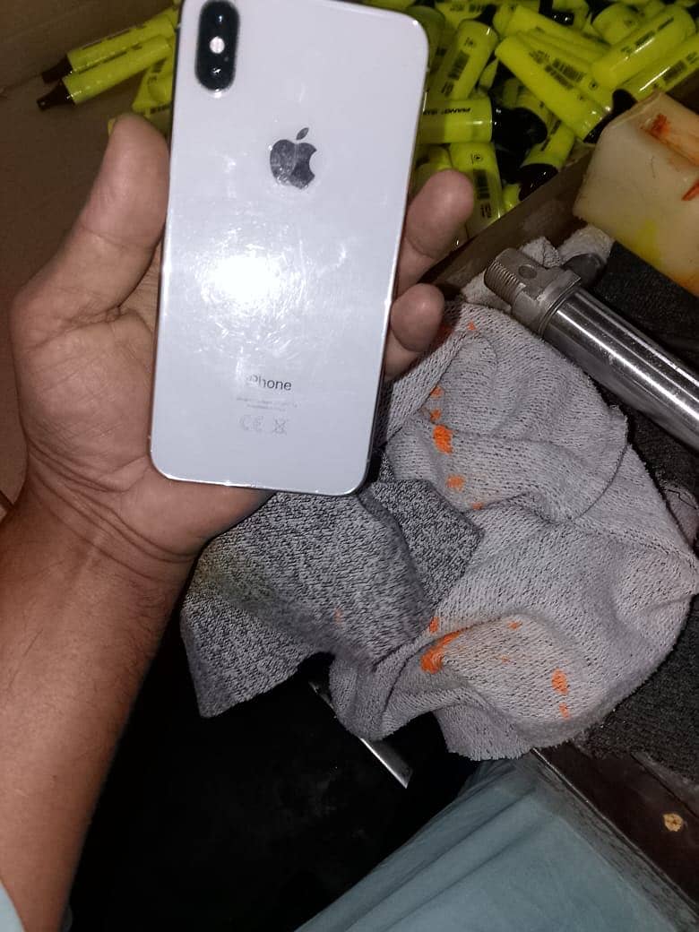 Apple iPhone X 1