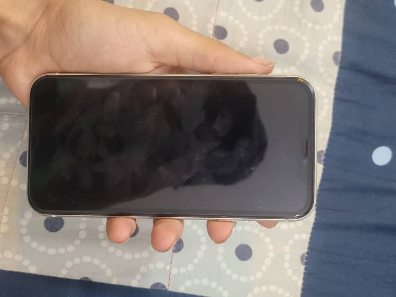 Apple iPhone 11 6