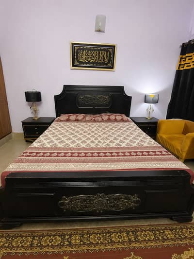 Wooden bed set