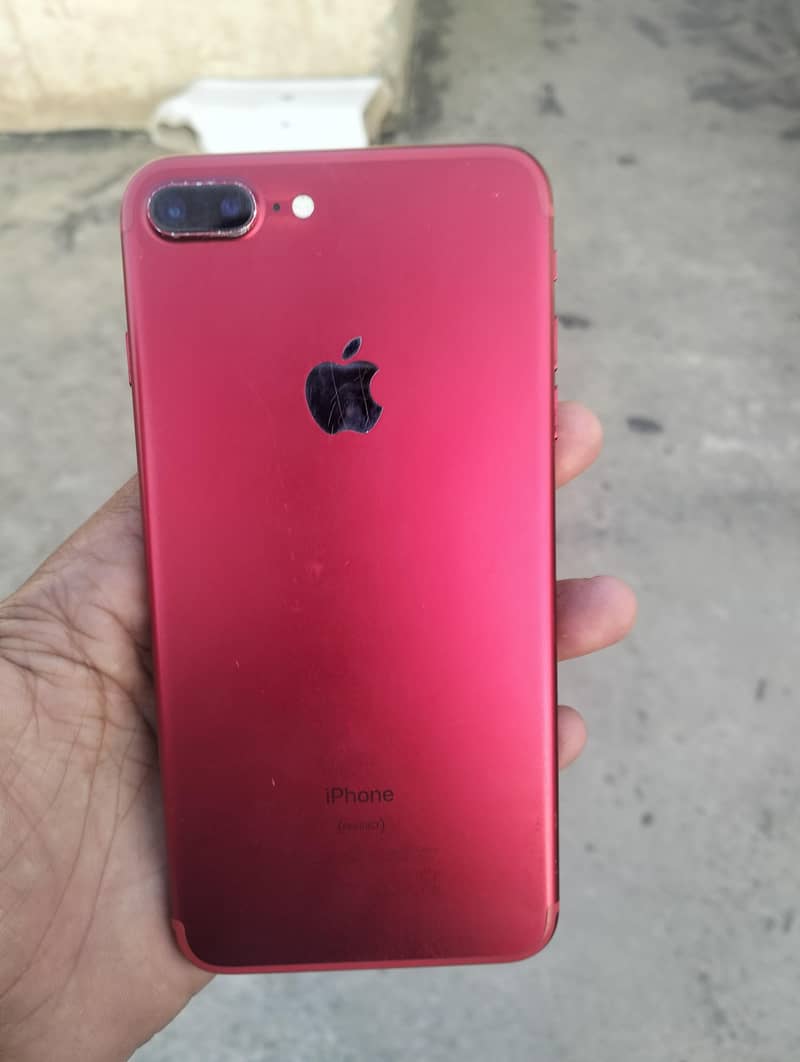 Apple iPhone 7 Plus 1