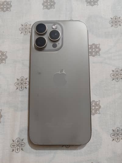 Apple iPhone 16 Pro Max