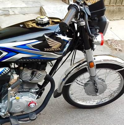 Honda CG 125 2025 Black LusSsh Febulus Gift For Honda Lovers!