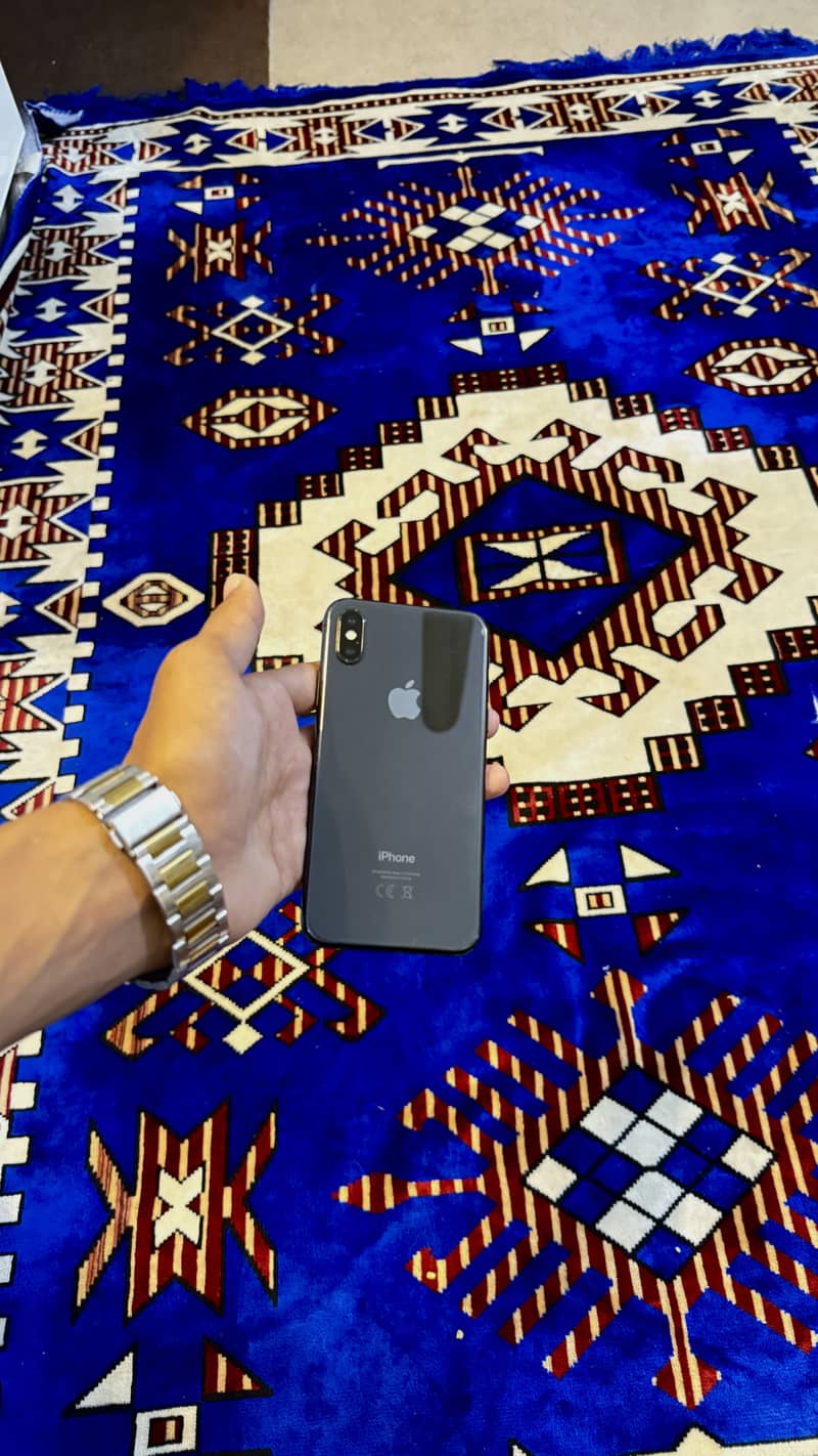 Apple iPhone X 0