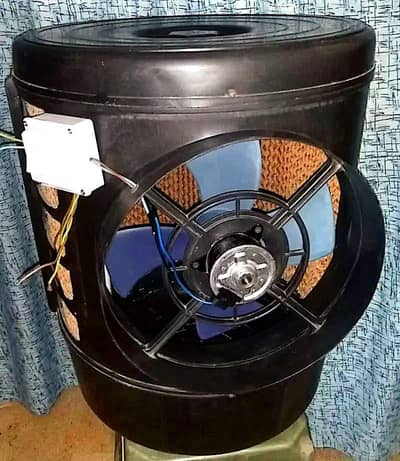 AC DC ROOM COOLER WITH CHARGER, ON OFF SWITCH BOARD & ICE PACK