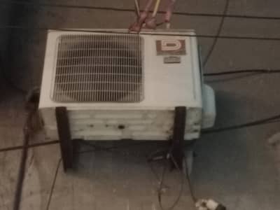 spilt Ac in used well condition
