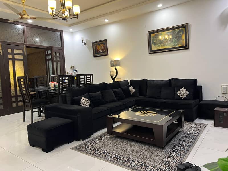 L shaped sofas black colour 0