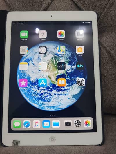 Apple ipad air 1st generation 16GB good condition fully working