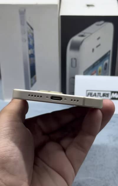 Apple iPhone 15